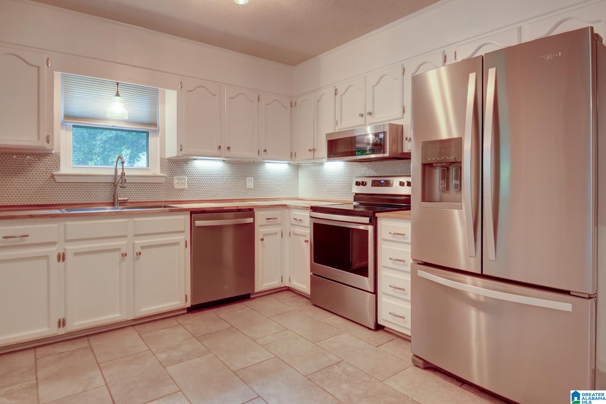 204 Shalimar Circle Alabaster, AL 35007 - Photo 16 of 50