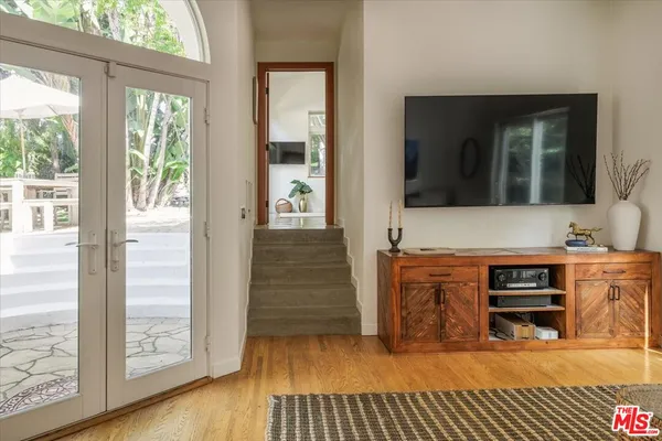 $1,599,000 | 2123 Branden Street, Los Angeles, CA 90026