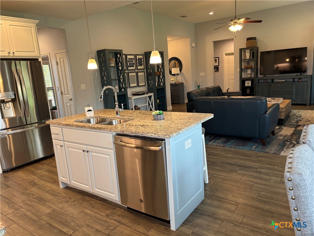 192 Yucca Drive Spring Branch, TX 78070 - Photo 8 of 25