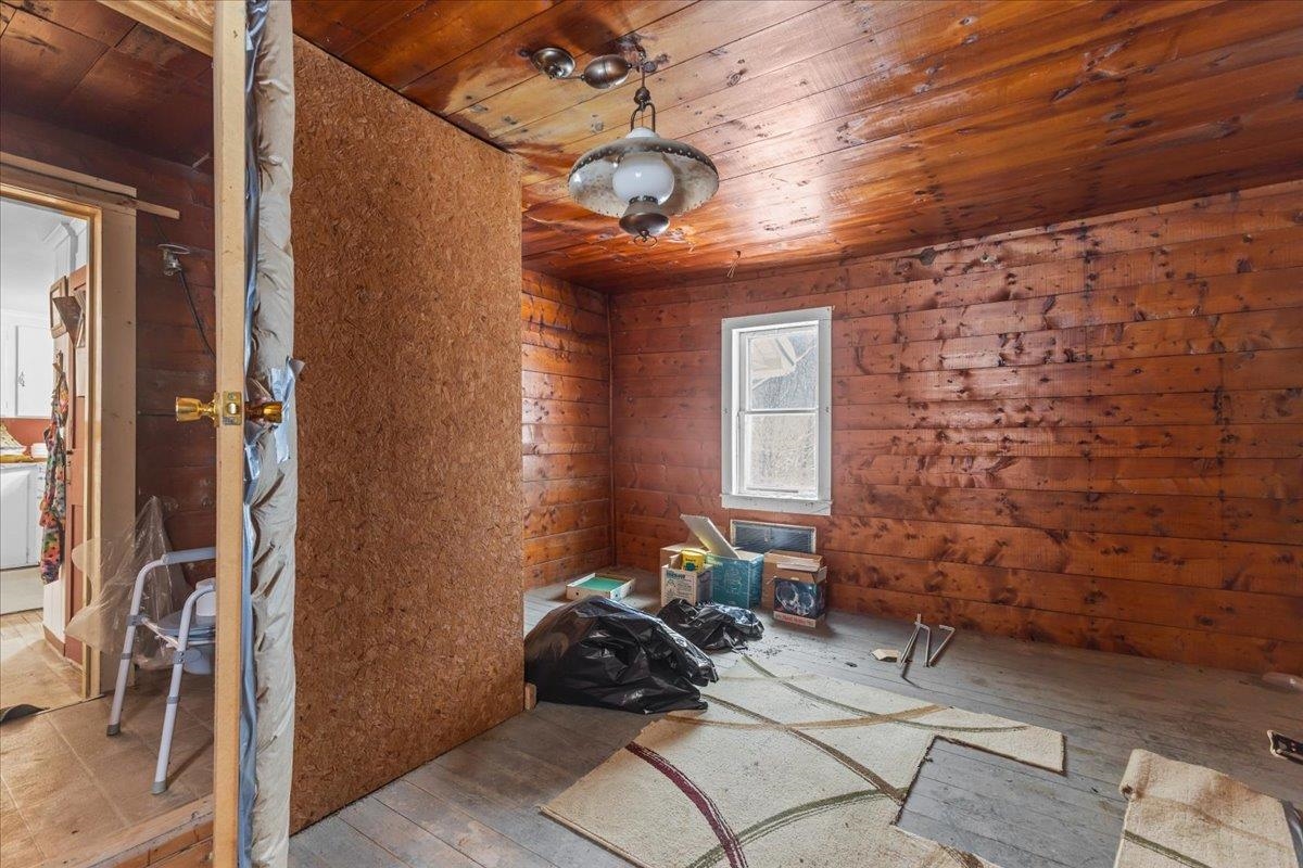 516 Minister Brook Road Worcester, VT 05682 - Photo 21 of 38