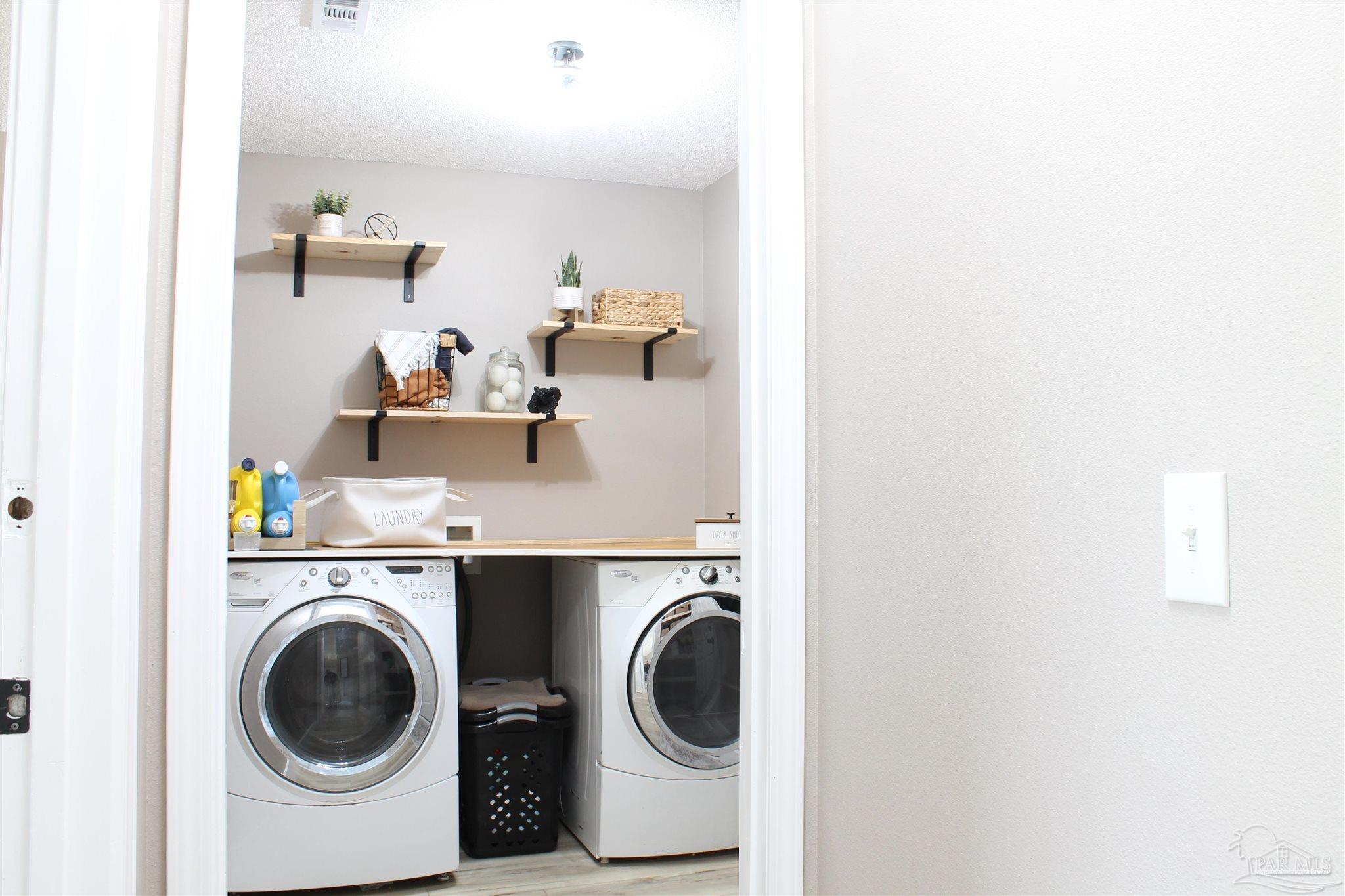 4245 Frasier Lane Pace, FL 32571 - Photo 7 of 31