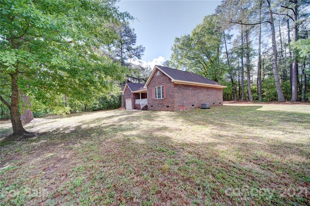 672 Clemmons Road Wadesboro, NC 28170 - Photo 5 of 48 Gallery Image 5