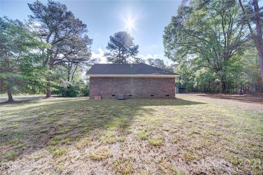 672 Clemmons Road Wadesboro, NC 28170 - Photo 6 of 48 Gallery Image 6