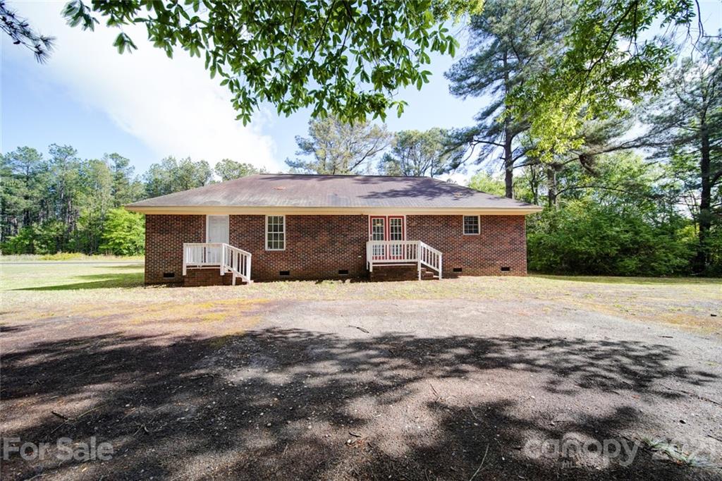 672 Clemmons Road Wadesboro, NC 28170 - Photo 7 of 48 Gallery Image 7