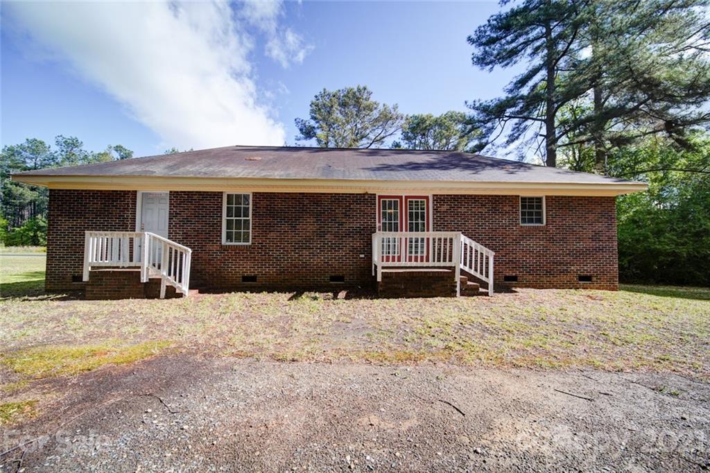 672 Clemmons Road Wadesboro, NC 28170 - Photo 8 of 48 Gallery Image 8