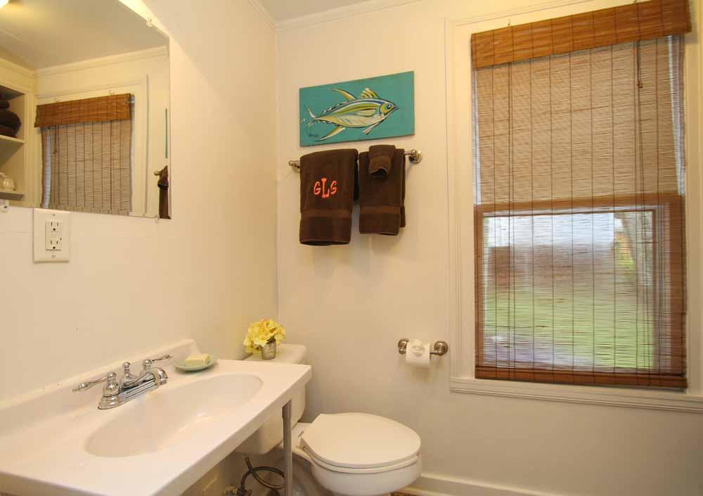 2108 Medway Road Charleston, SC 29412 - Photo 14 of 21 Guest bath 1