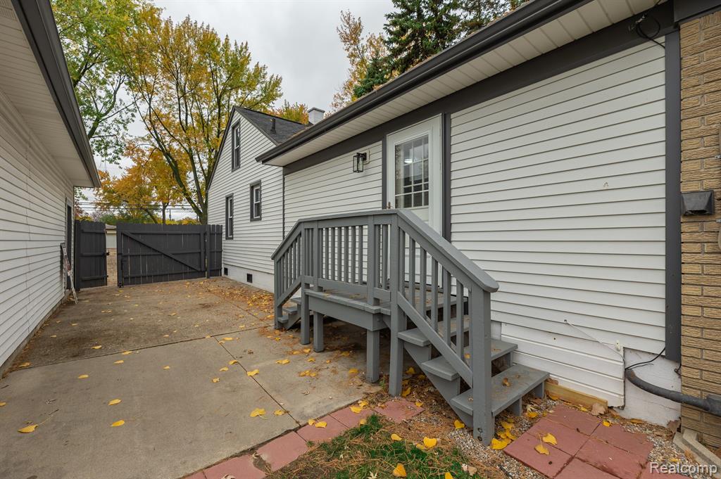 3665 Stephens Road Warren, MI 48091 - Photo 33 of 35