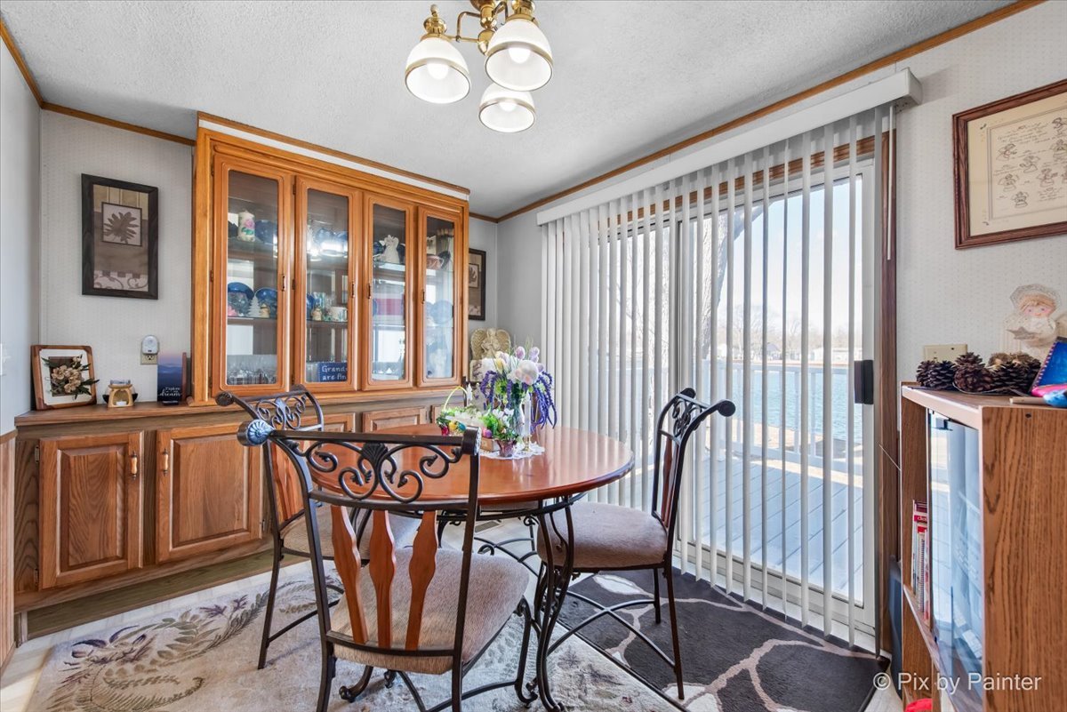 232 Bayview Road Elgin, IL 60123 - Photo 14 of 33