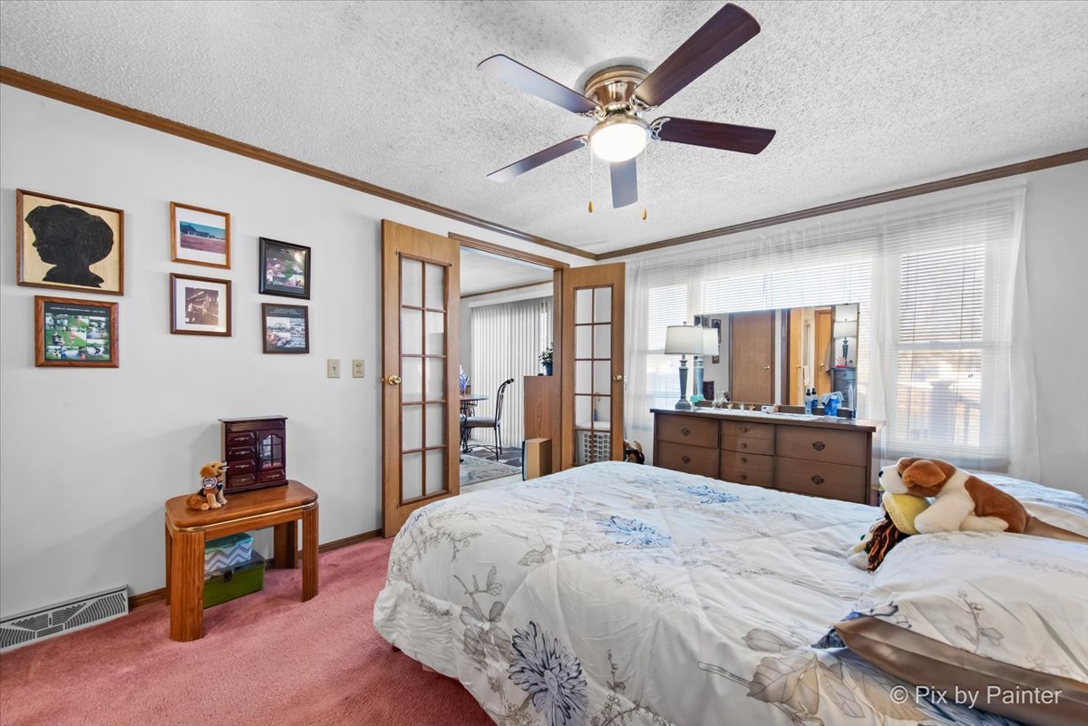 232 Bayview Road Elgin, IL 60123 - Photo 16 of 33