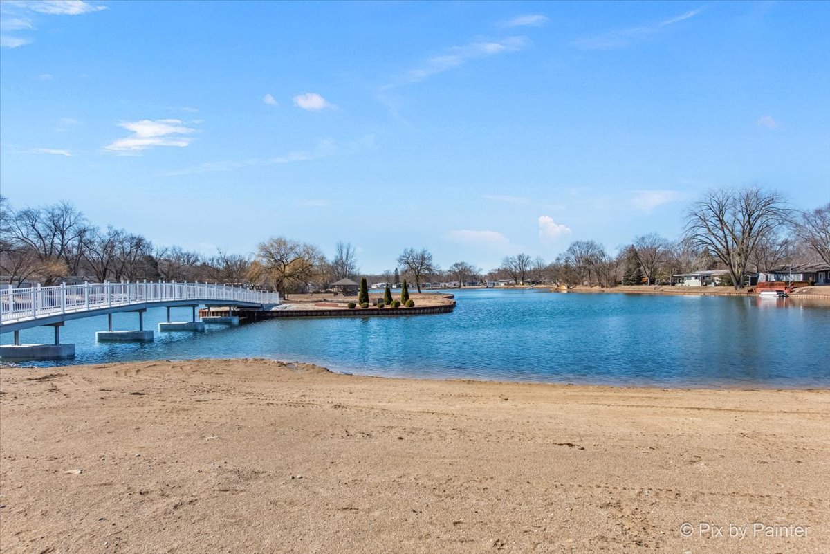 232 Bayview Road Elgin, IL 60123 - Photo 29 of 33