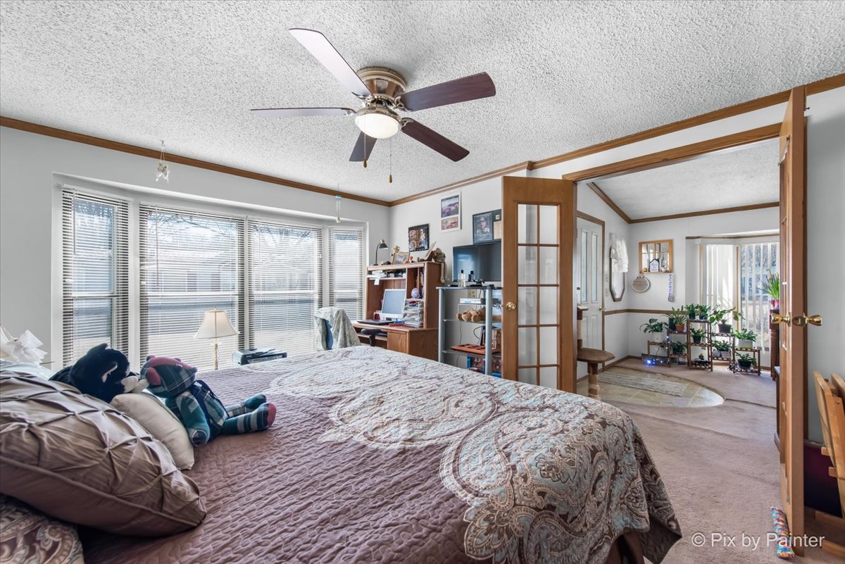 232 Bayview Road Elgin, IL 60123 - Photo 7 of 33