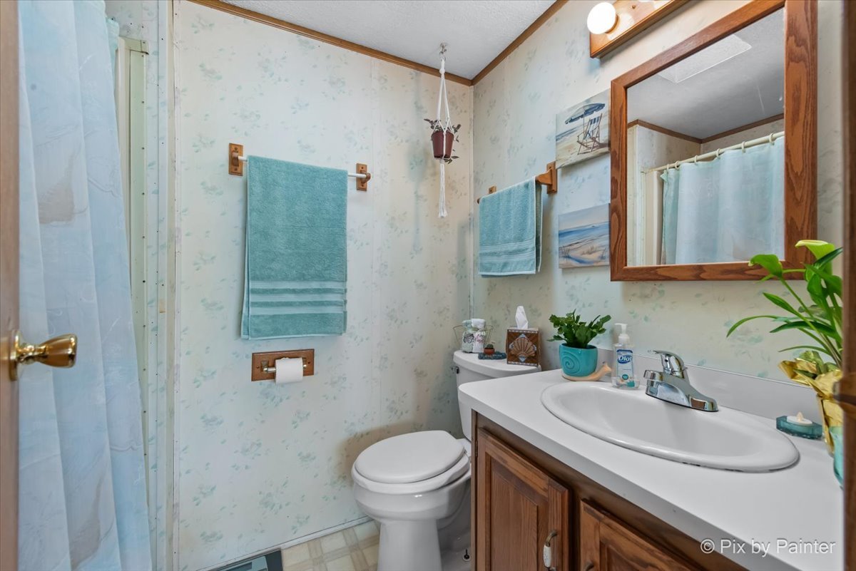 232 Bayview Road Elgin, IL 60123 - Photo 9 of 33