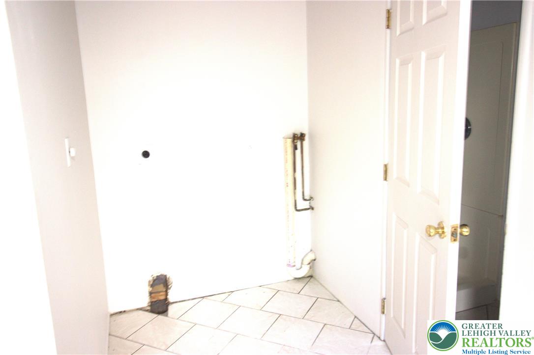1020 Currant Street Catasauqua, PA 18032 - Photo 15 of 19