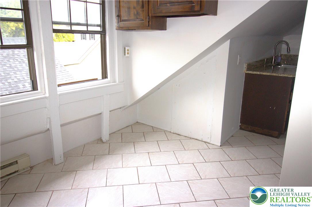 1020 Currant Street Catasauqua, PA 18032 - Photo 6 of 19