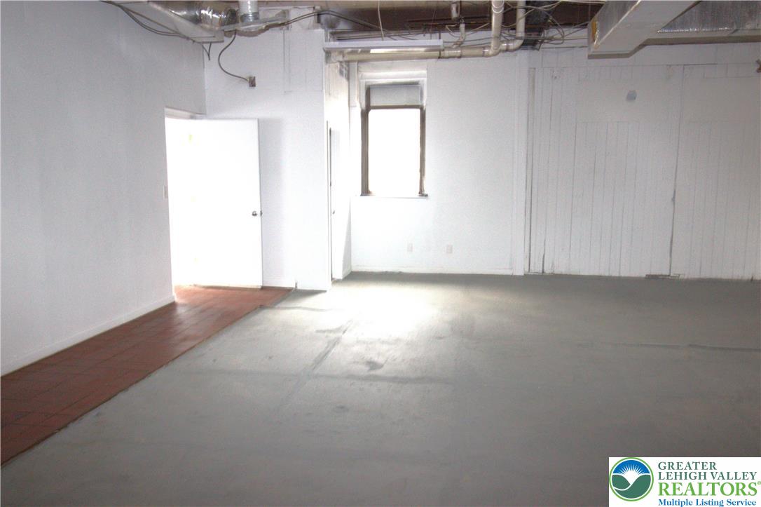 1020 Currant Street Catasauqua, PA 18032 - Photo 10 of 19