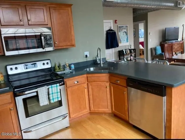 $1,950 | 4 Sheridan Avenue, Unit 5A, Albany, NY 12210