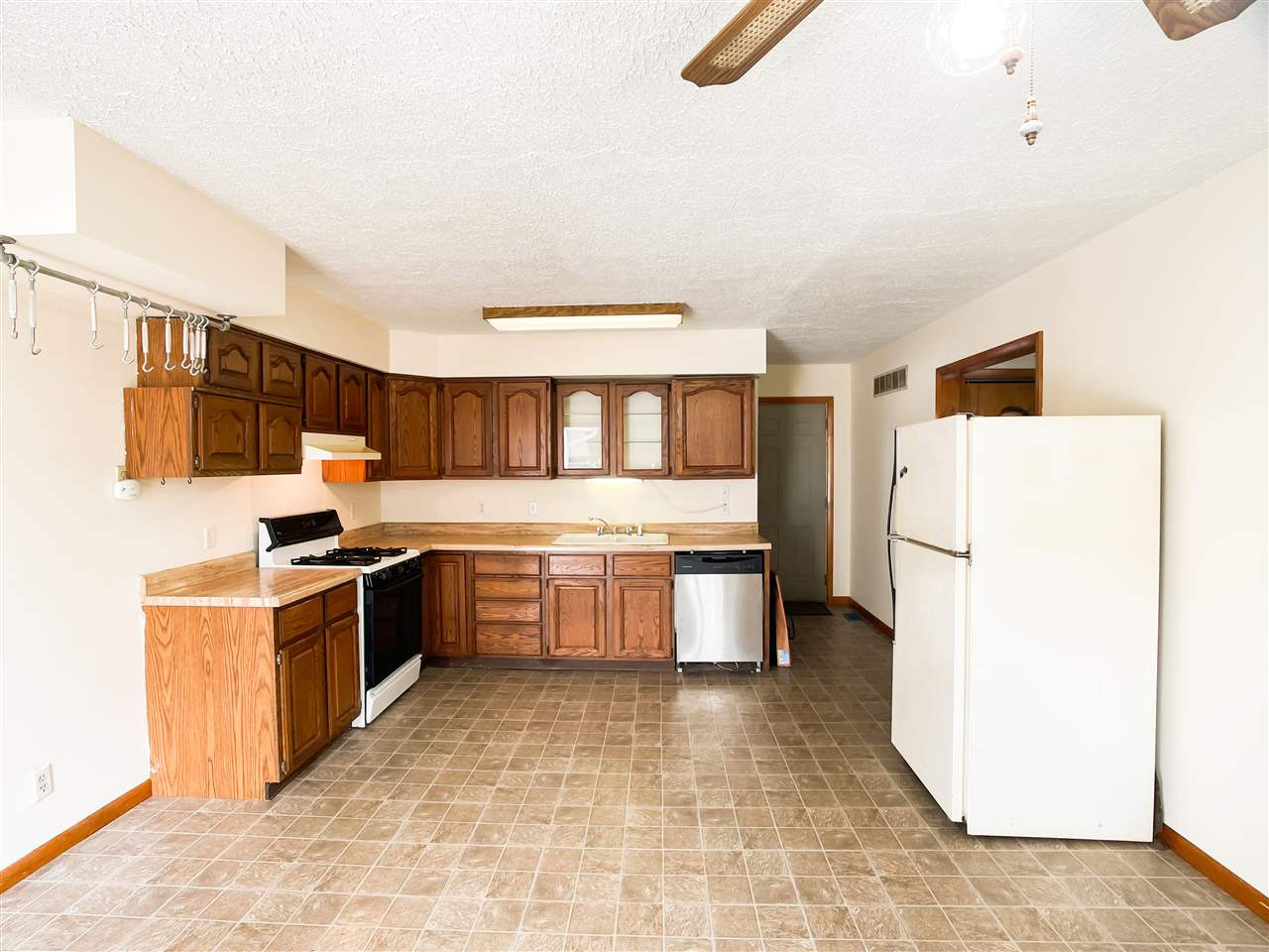 4455 Blackman Road Jackson, MI 49201 - Photo 2 of 16 Photo 2