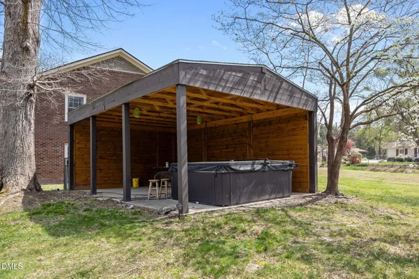 a view of backyard of house