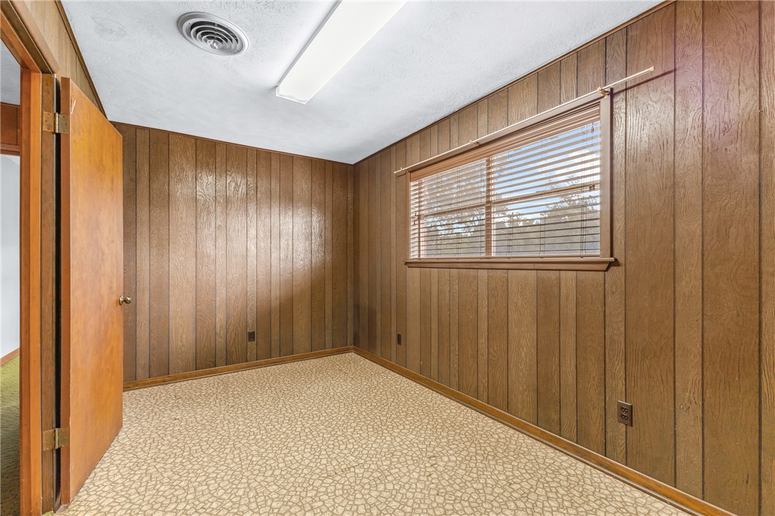 12331 Fm 2155 Somerville, TX 77879 - Photo 24 of 35 a view of an empty room with a window