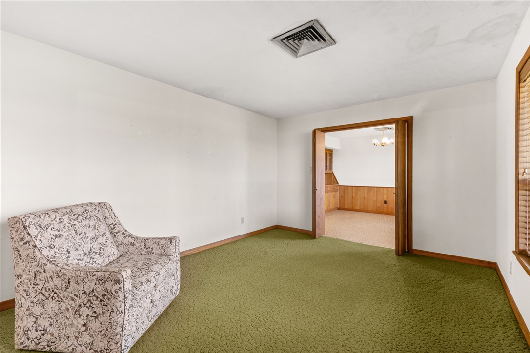 12331 Fm 2155 Somerville, TX 77879 - Photo 5 of 35 an empty room with windows