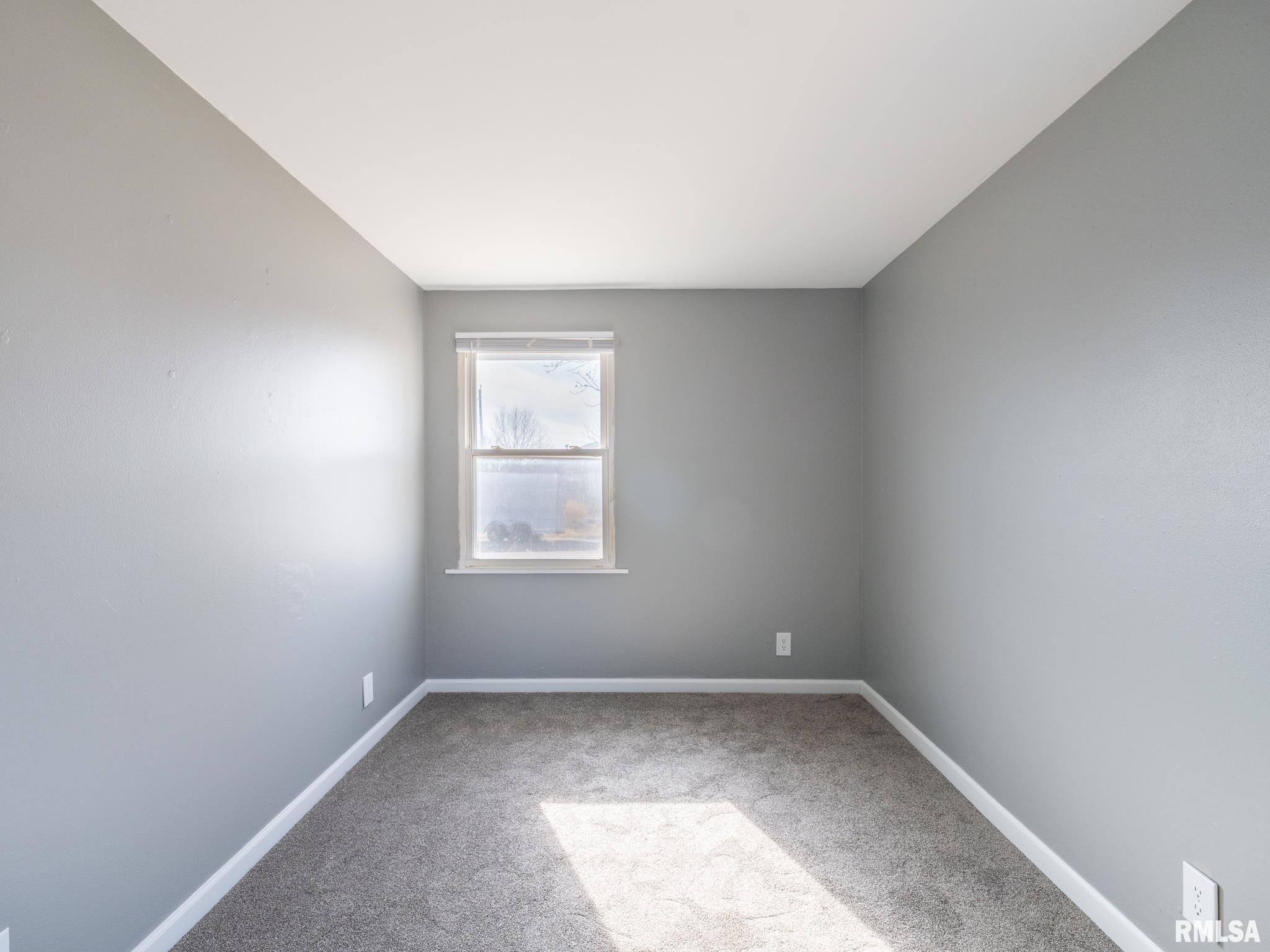 502 Briargate Road Washington, IL 61571 - Photo 17 of 36 Gallery Image 17
