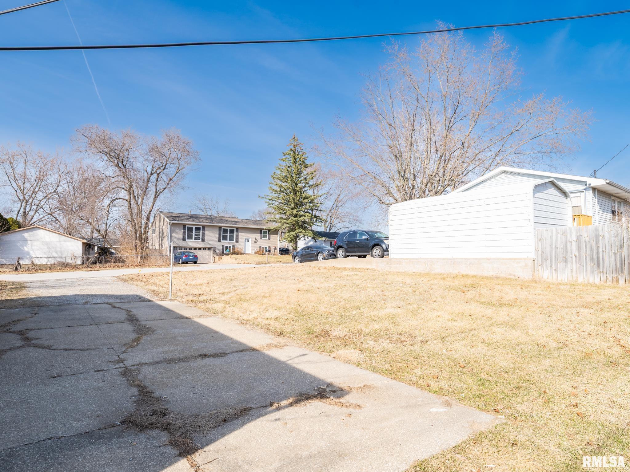 502 Briargate Road Washington, IL 61571 - Photo 31 of 36 Gallery Image 31