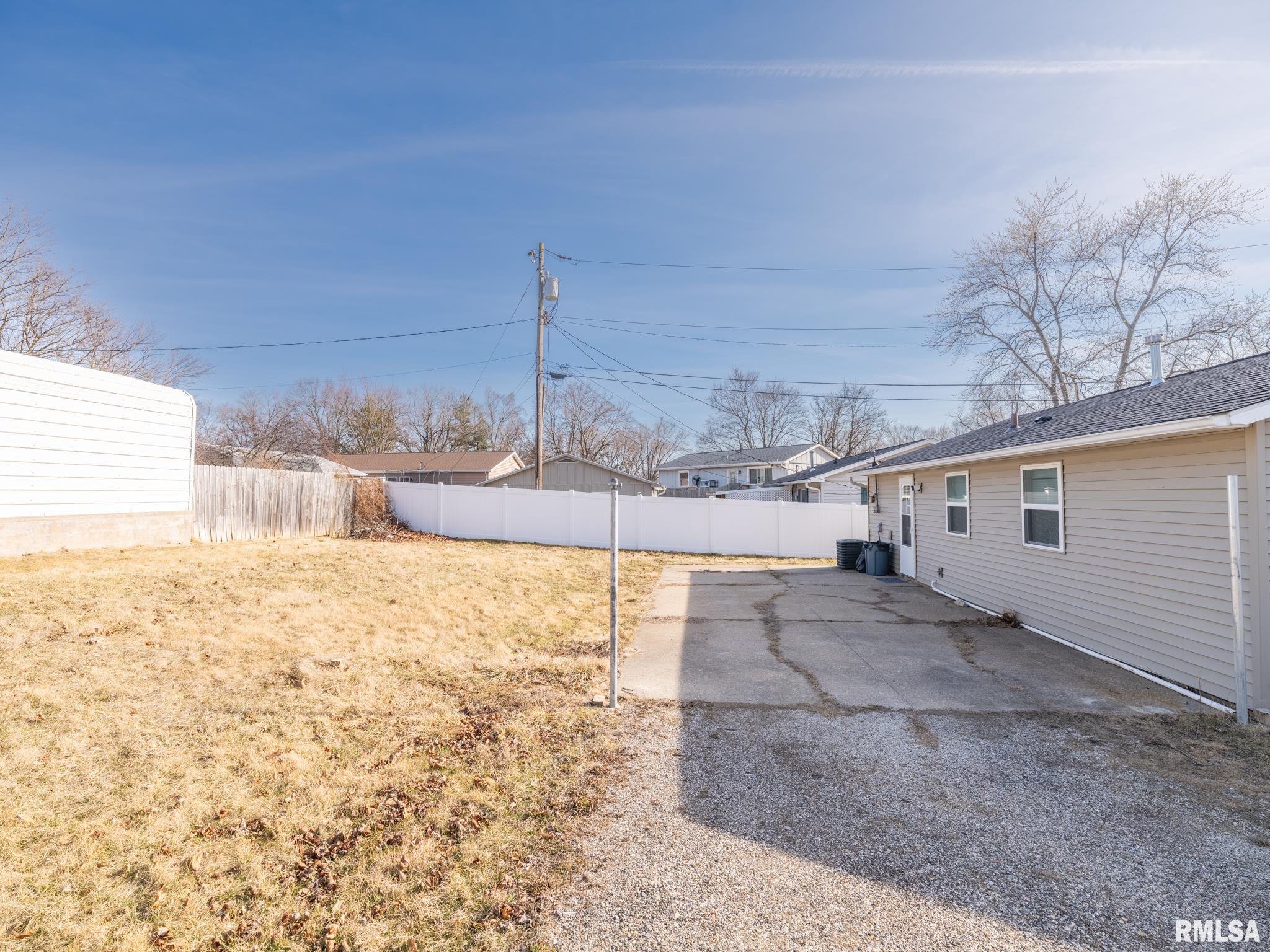 502 Briargate Road Washington, IL 61571 - Photo 35 of 36 Gallery Image 35