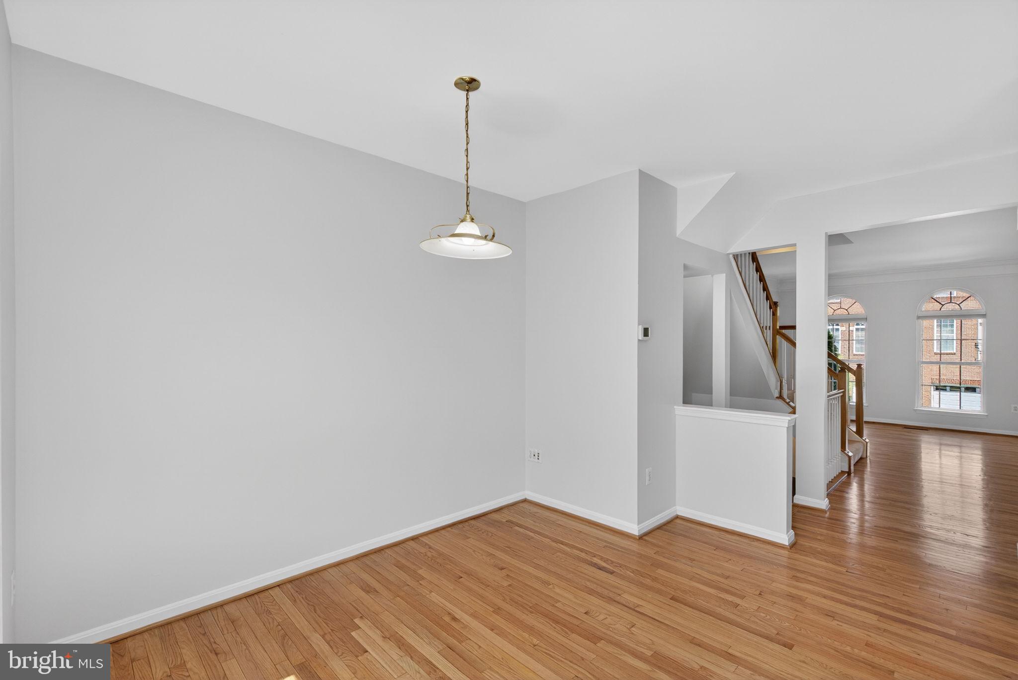 13597 Big Boulder Road Herndon, VA 20171 - Photo 15 of 41 Large Eat In Spaced