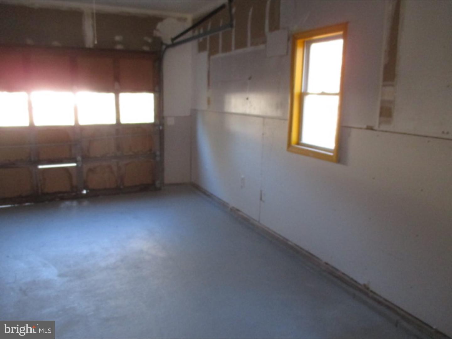 148 Captain Road Manahawkin, NJ 08050 - Photo 3 of 12