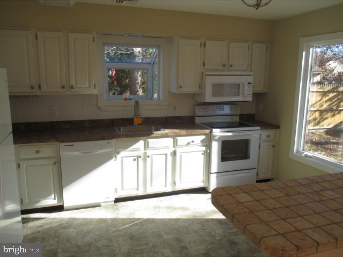 148 Captain Road Manahawkin, NJ 08050 - Photo 4 of 12