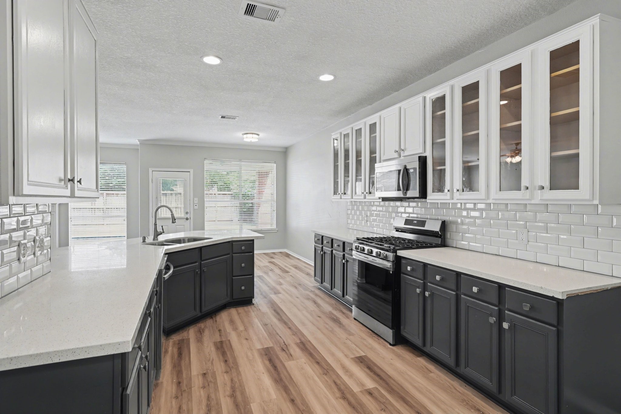 22310 Lamaster Lane Spring, TX 77373 - Photo 19 of 48 All new appliances in the kitchen!