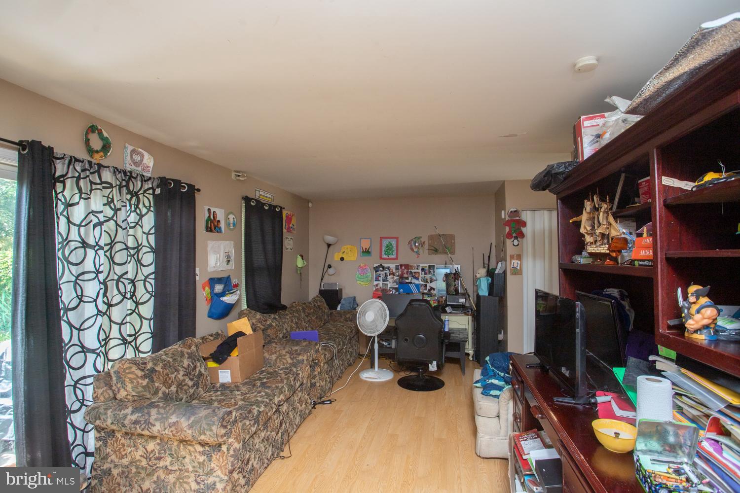 11 Yorkshire Road Sicklerville, NJ 08081 - Photo 4 of 10 Gallery Image 4
