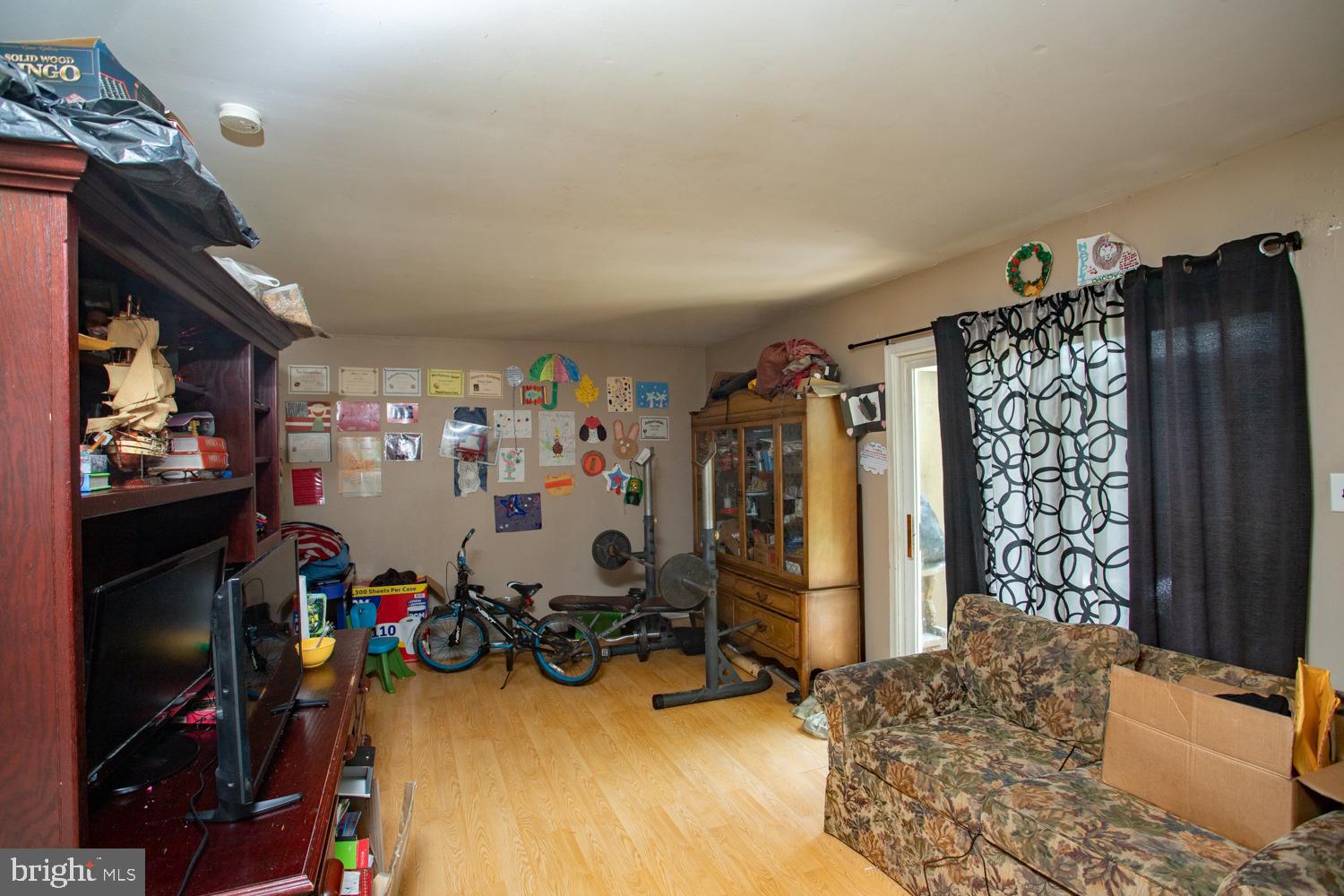 11 Yorkshire Road Sicklerville, NJ 08081 - Photo 5 of 10 Gallery Image 5