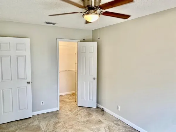 $2,200 | 6194 Seven Springs Boulevard, Greenacres, FL 33463