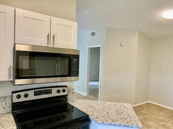 $2,200 | 6194 Seven Springs Boulevard, Greenacres, FL 33463