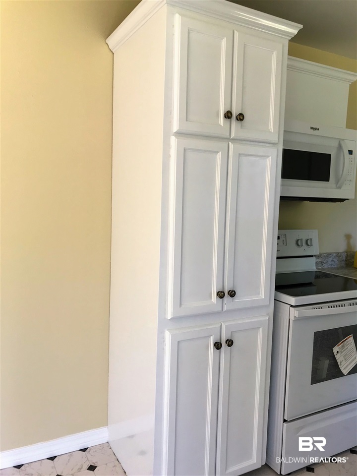 2134 North Walnut Street Loxley, AL 36551 - Photo 10 of 18 Nice Pantry