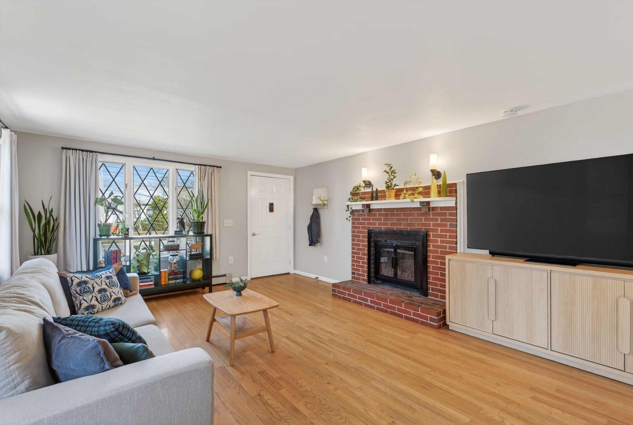 81 Prince Street Westbrook, ME 04092 - Photo 6 of 23 14_DSC00898