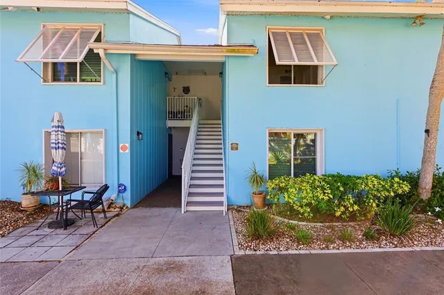 $295,000 | 3775 40th Lane South, Unit G, St. Petersburg, FL 33711