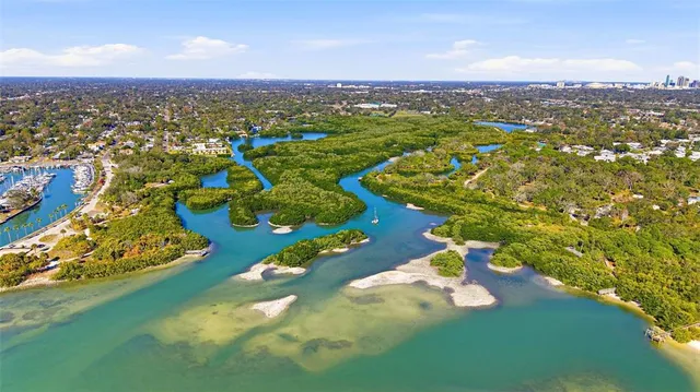 $295,000 | 3775 40th Lane South, Unit G, St. Petersburg, FL 33711