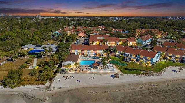 $295,000 | 3775 40th Lane South, Unit G, St. Petersburg, FL 33711