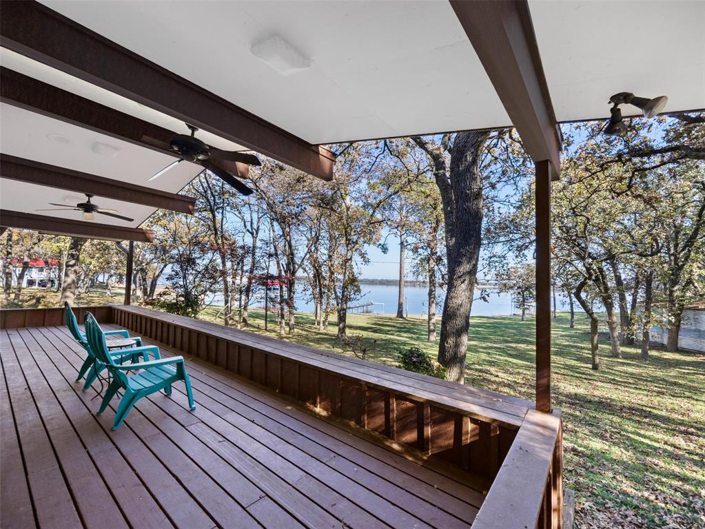 13030 Miller Road Azle, TX 76020 - Photo 10 of 38 Gently sloping lawn down to the dock and waterfront