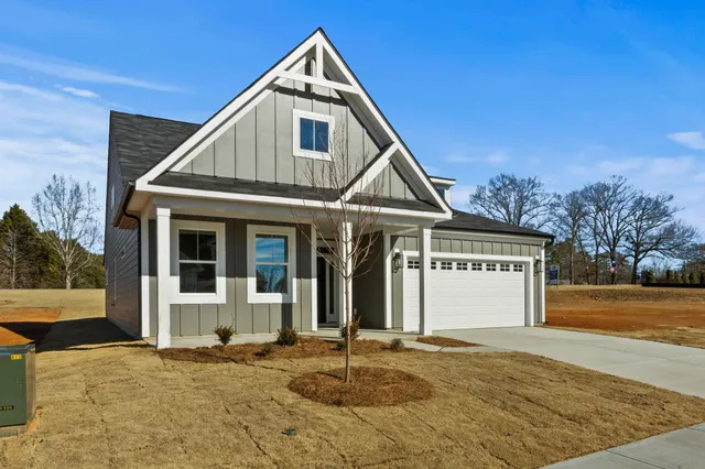 $450,000 | 1821 Betsy Ross Drive, Moore, SC 29369