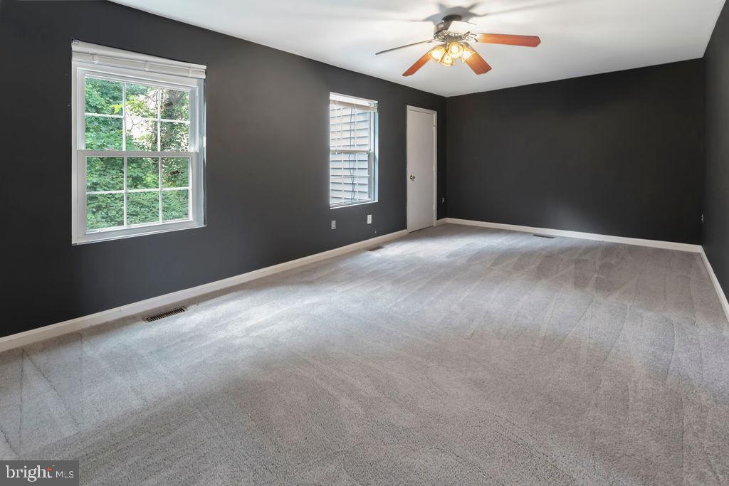 6637 Ronald Road Capitol Heights, MD 20743 - Photo 3 of 31 Gallery Image 3