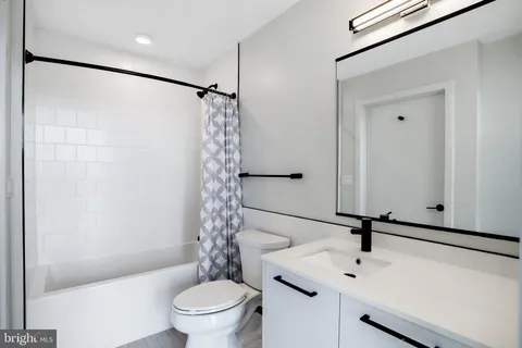 $245,000 | 1625 Eckington Place Northeast, Unit PH319, Washington, DC 20002