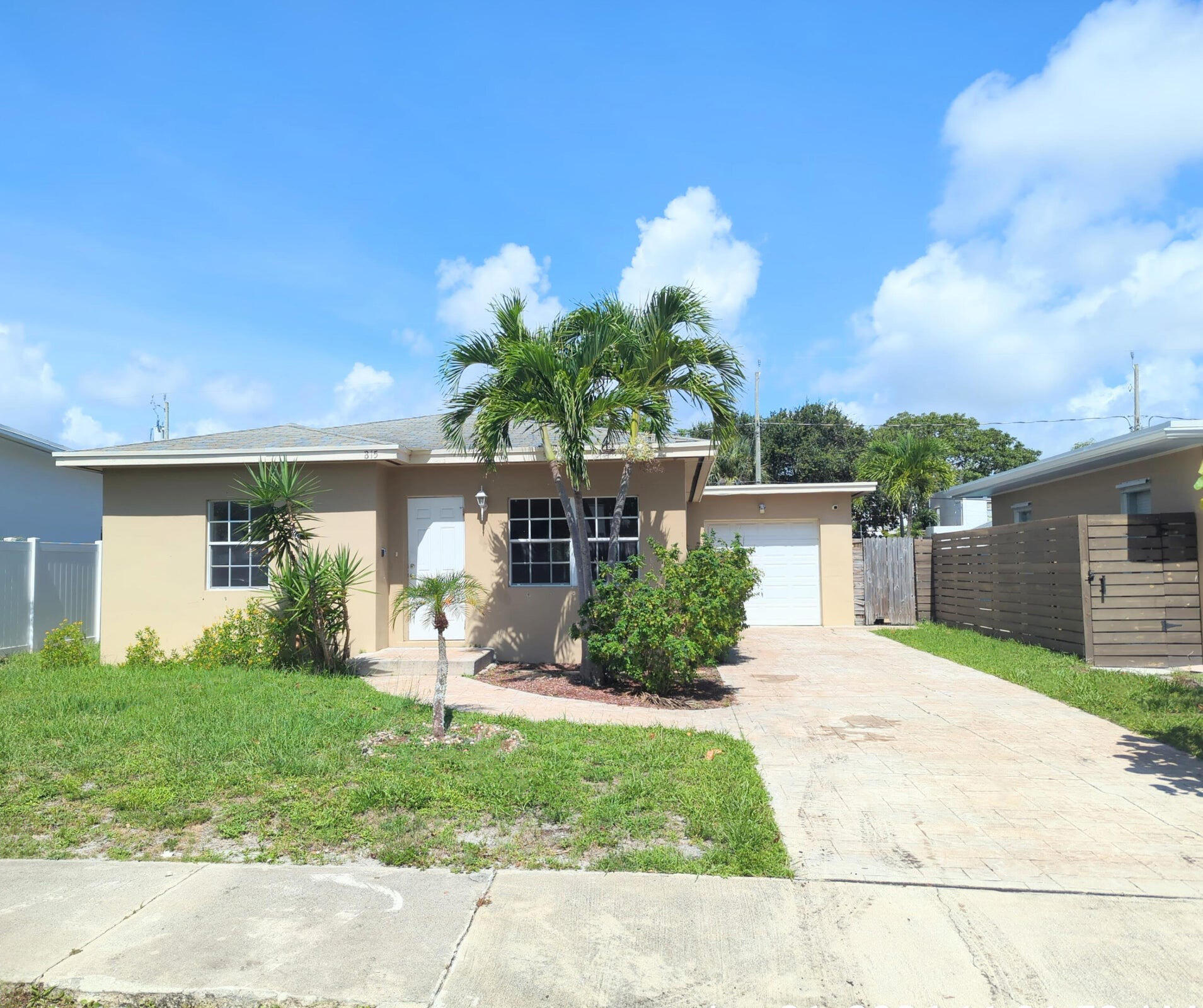 815 North Ocean Breeze  