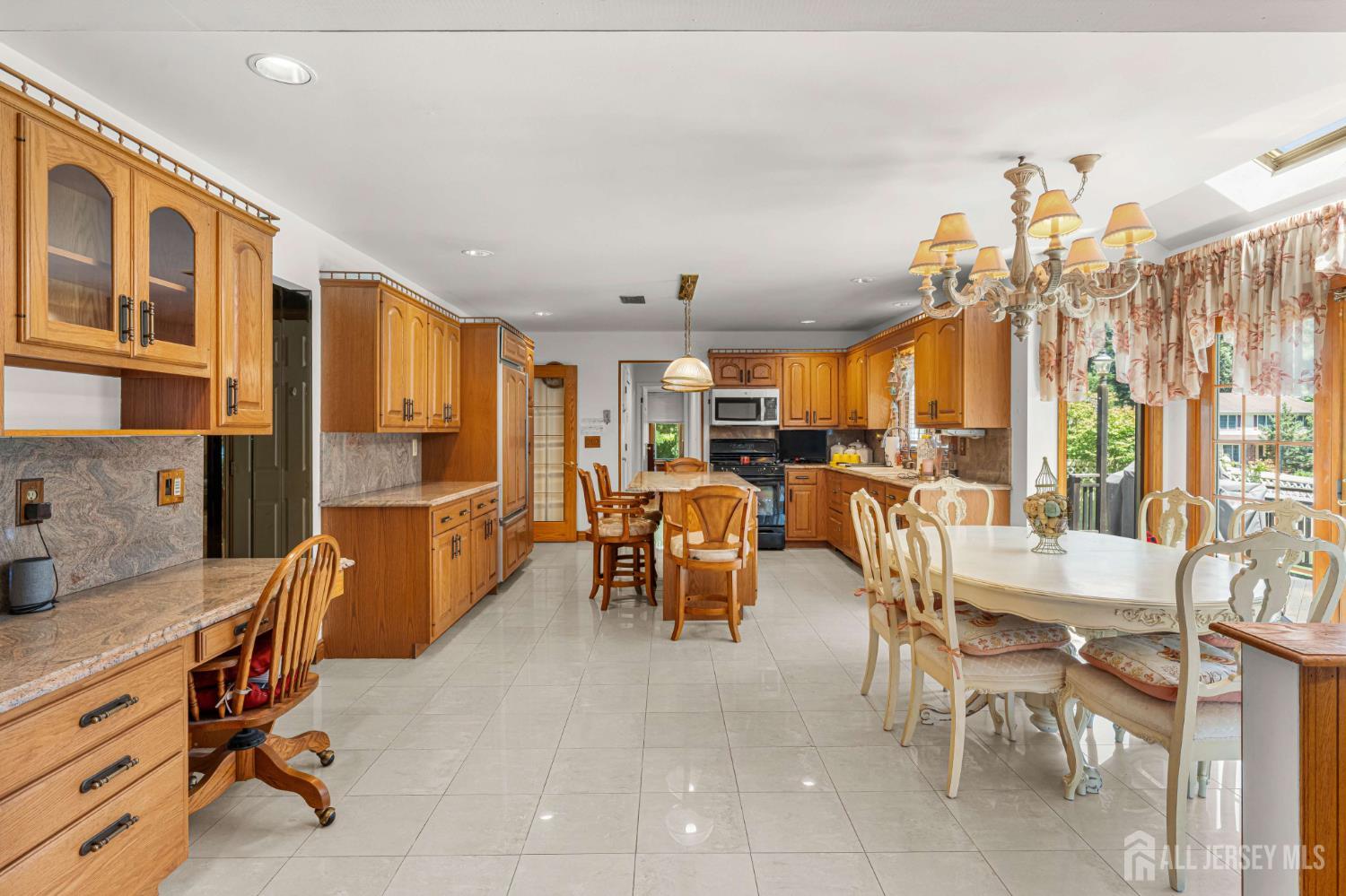 19 Cherokee Road East Brunswick, NJ 08816 - Photo 15 of 41 Gallery Image 15