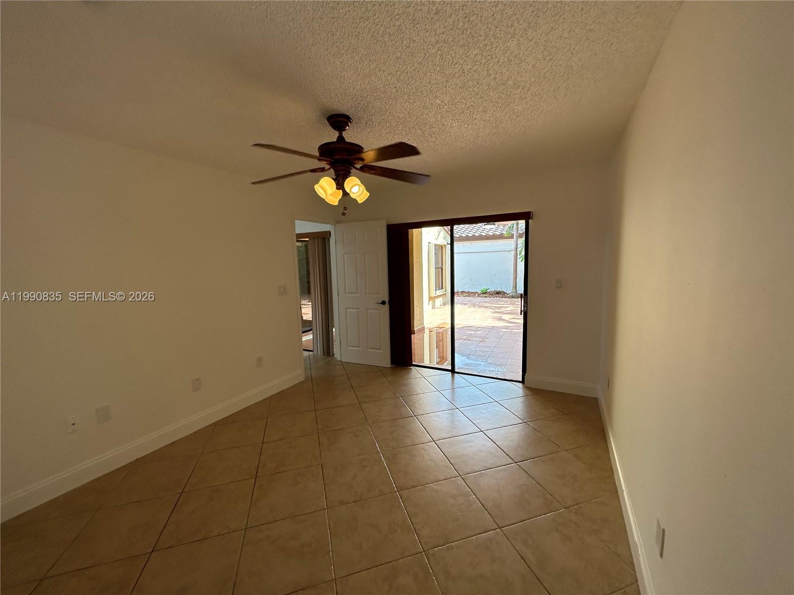 8910 Southwest 4th Lane Miami, FL 33174 - Photo 15 of 53
