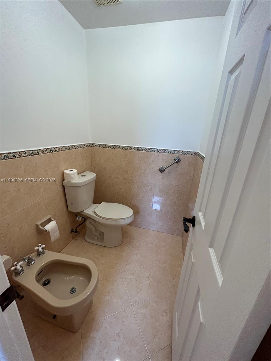 8910 Southwest 4th Lane Miami, FL 33174 - Photo 19 of 53