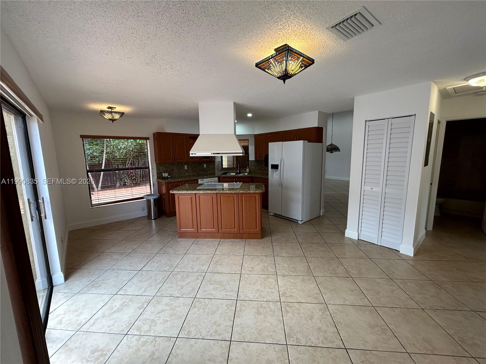 8910 Southwest 4th Lane Miami, FL 33174 - Photo 32 of 53