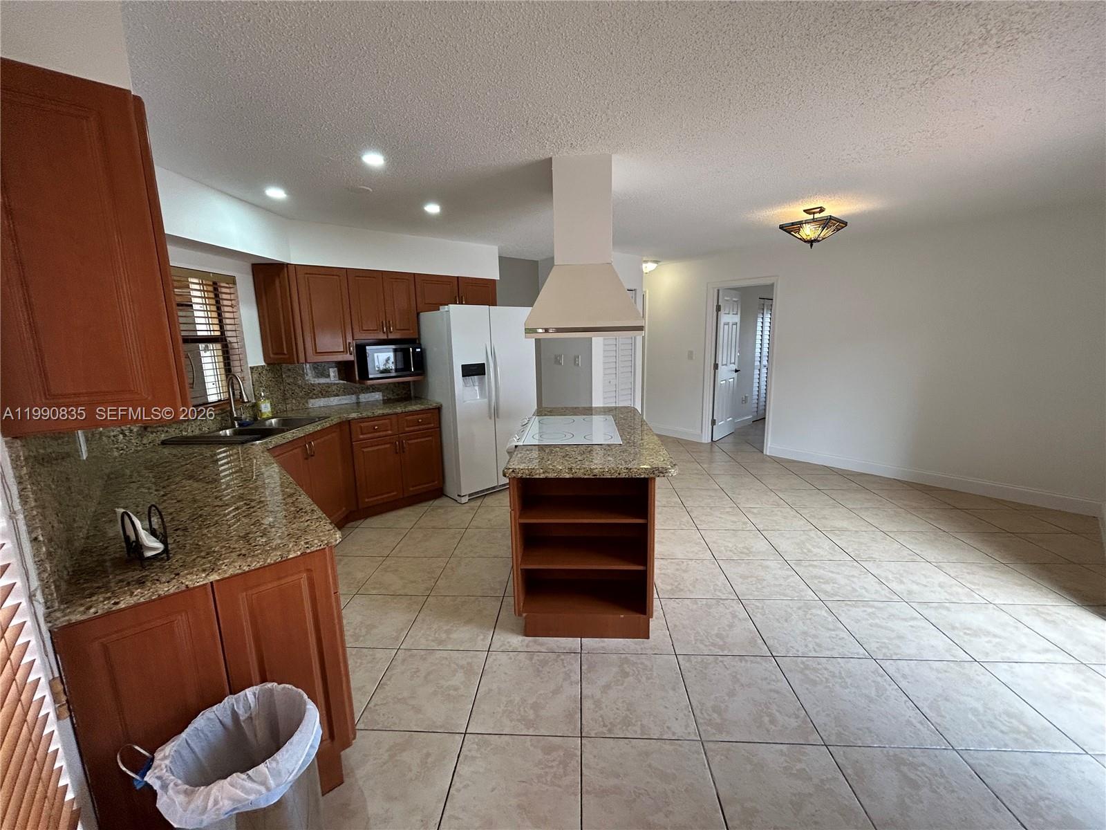 8910 Southwest 4th Lane Miami, FL 33174 - Photo 33 of 53